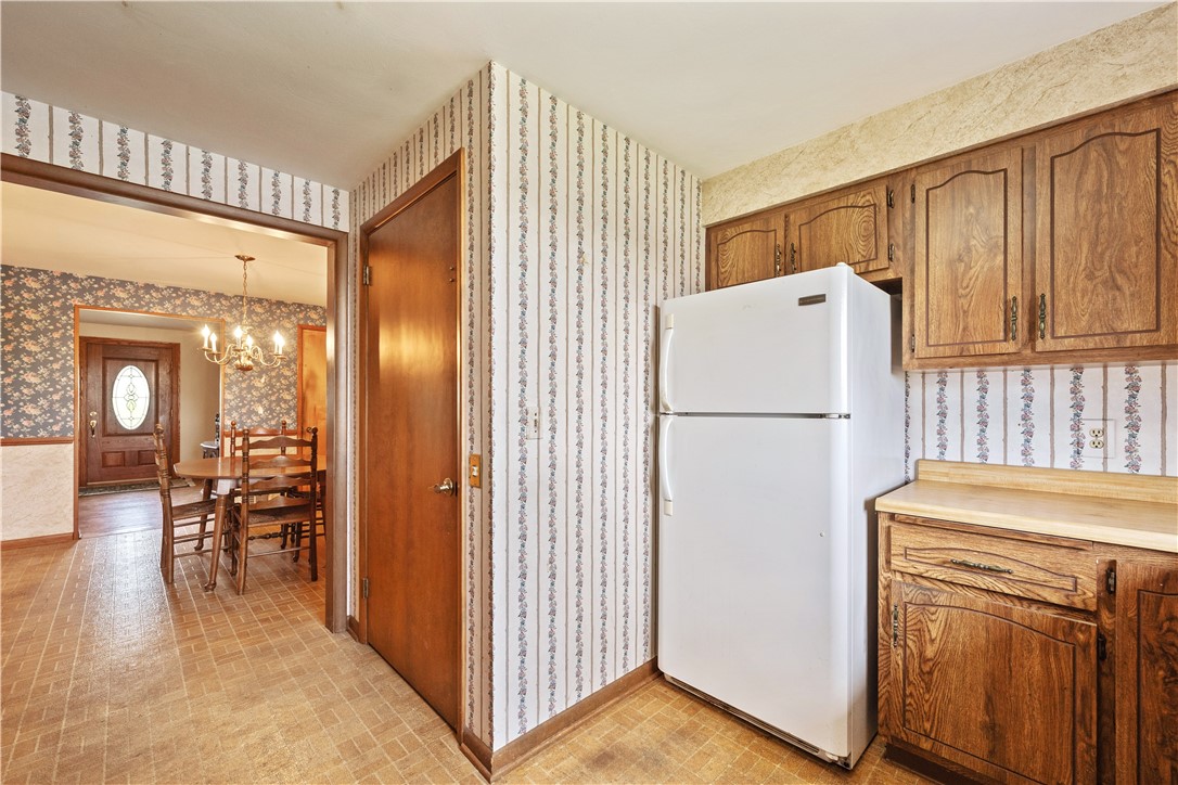 Elizabeth Twp/Boro, Pennsylvania 15037, United States, 3 Bedrooms Bedrooms, ,2 BathroomsBathrooms,Residential,Active,126127