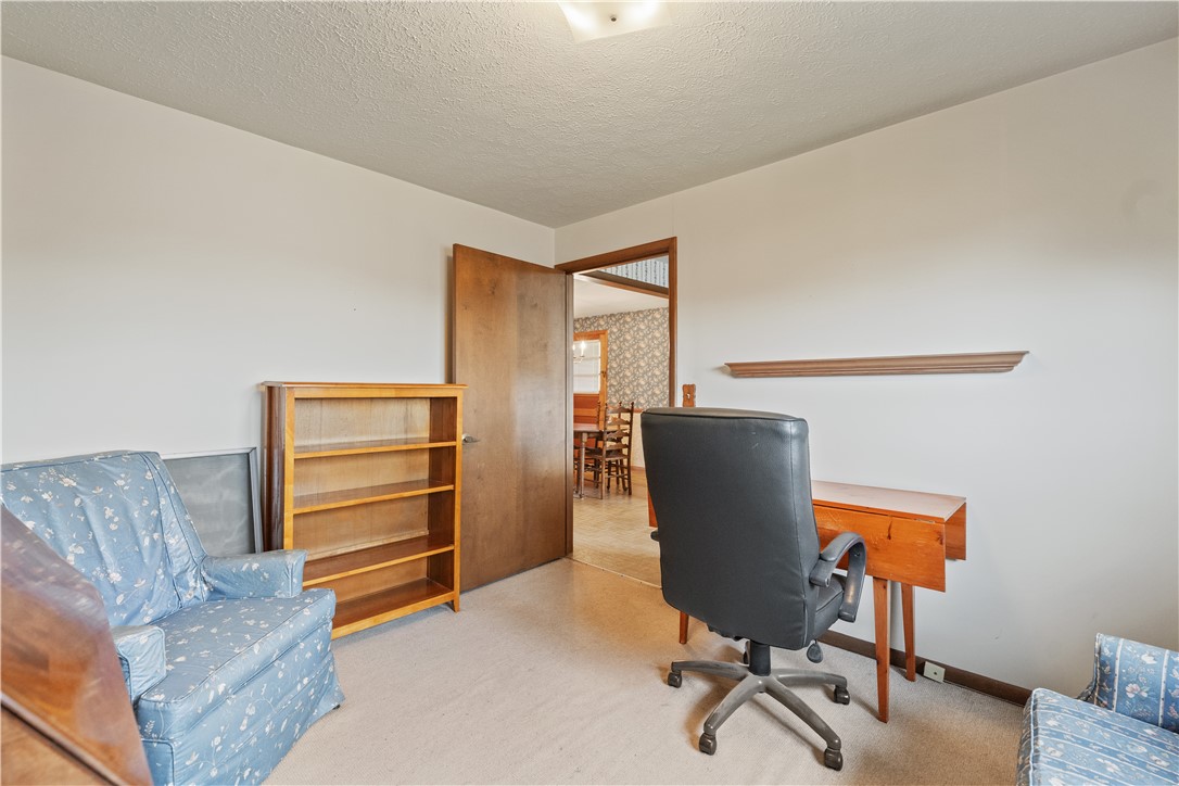 Elizabeth Twp/Boro, Pennsylvania 15037, United States, 3 Bedrooms Bedrooms, ,2 BathroomsBathrooms,Residential,Active,126127