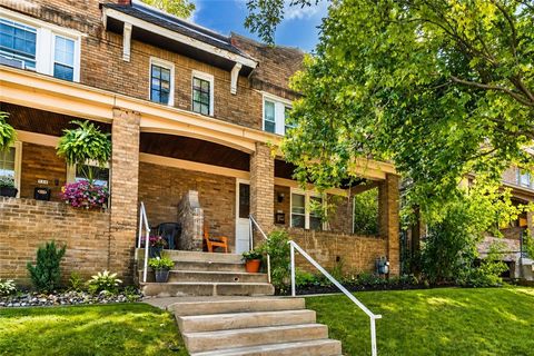 Photo of 754 Shady Dr E, Pittsburgh, PA 15228 (MLS # 1750880)