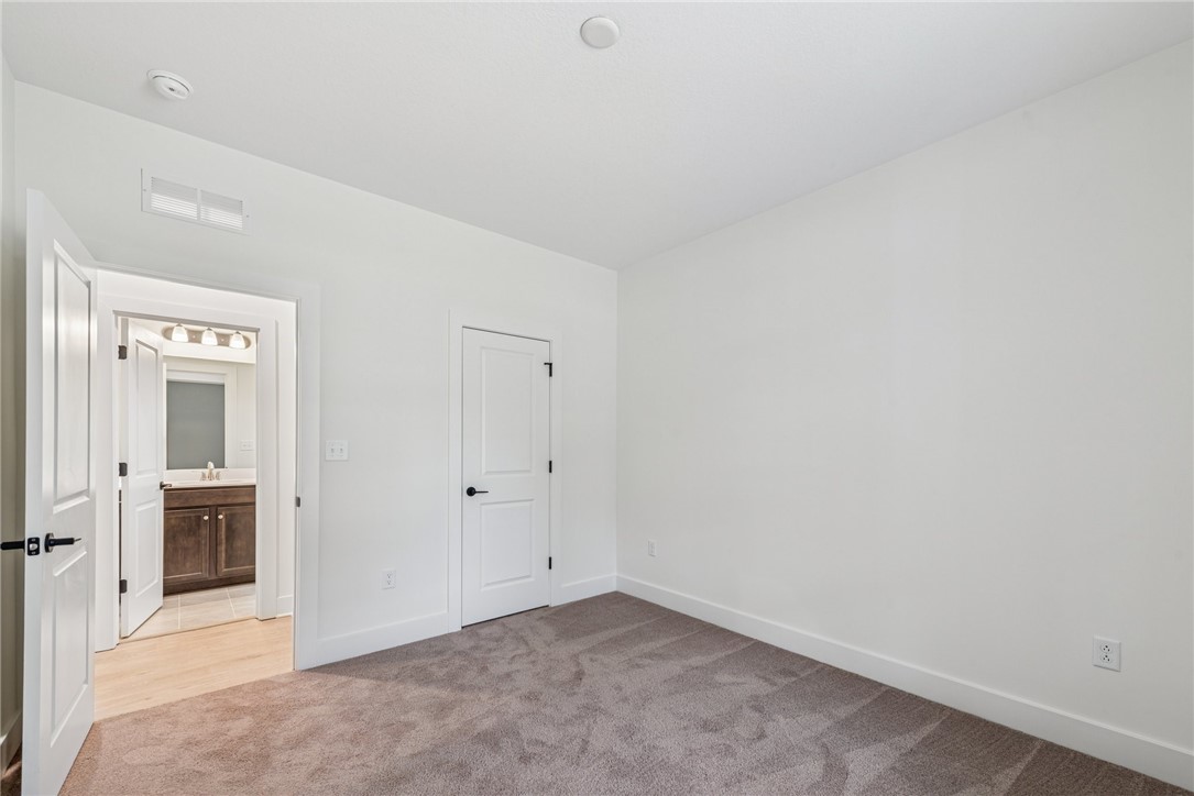 476 Spruce Lane Ln, Houston, Pennsylvania image 16