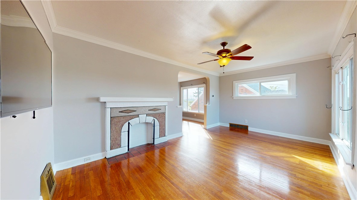 922 Highland Ave