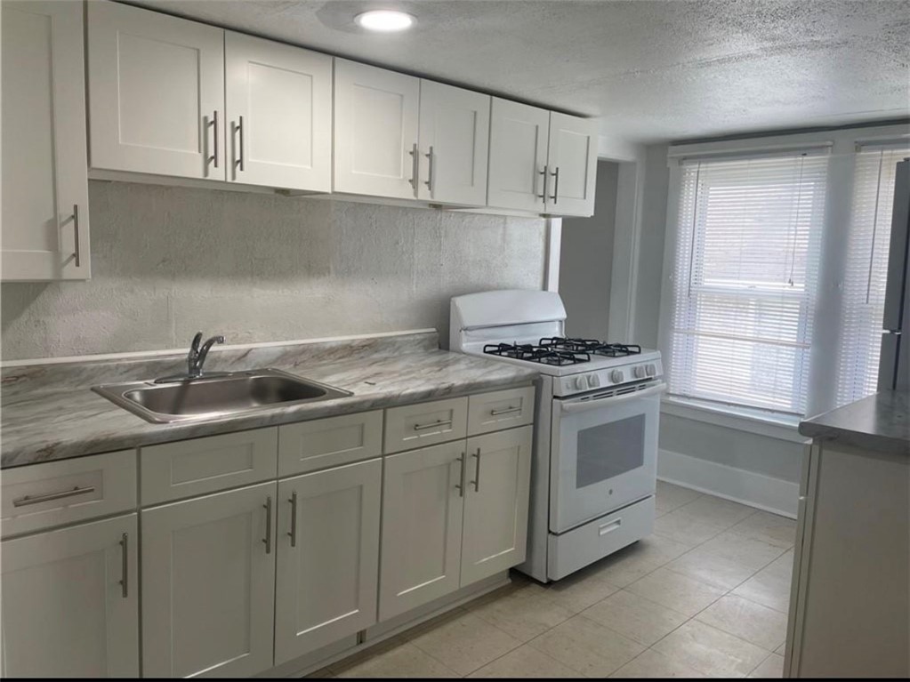 Irwin, Pennsylvania 15642, United States, 1 Bedroom Bedrooms, ,1 BathroomBathrooms,Residential,Active,209355