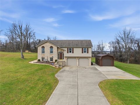 Photo of 246 Highland Dr, Brownsville, PA 15417 (MLS # 1732513)