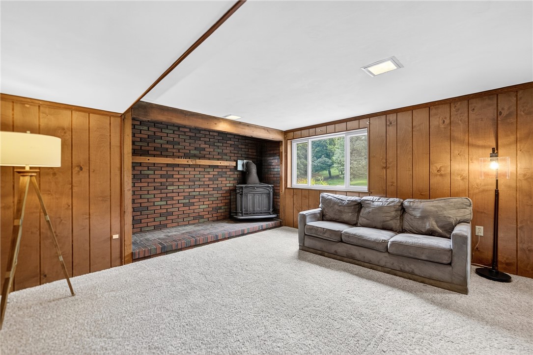 Richland, Pennsylvania 15044, United States, 3 Bedrooms Bedrooms, ,2 BathroomsBathrooms,Residential,Contingent,180393