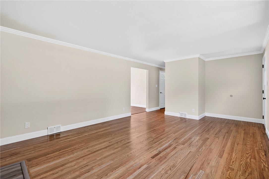 Richland, Pennsylvania 15044, United States, 3 Bedrooms Bedrooms, ,2 BathroomsBathrooms,Residential,Contingent,180393