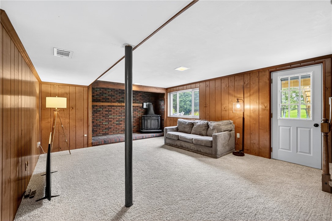 Richland, Pennsylvania 15044, United States, 3 Bedrooms Bedrooms, ,2 BathroomsBathrooms,Residential,Contingent,180393