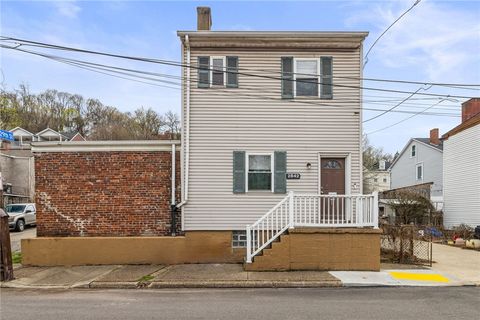 2842 Harcum Way South Side PA 15203
