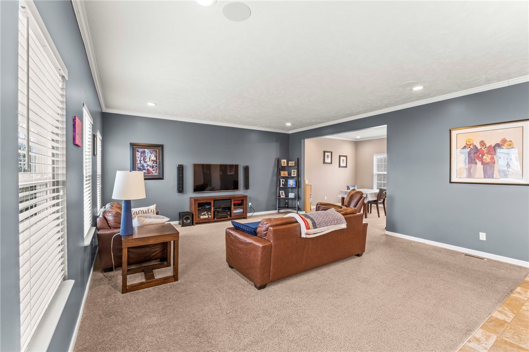 Buffalo Twp - But, Pennsylvania 16055, United States, 4 Bedrooms Bedrooms, ,3 BathroomsBathrooms,Residential,Contingent,3067