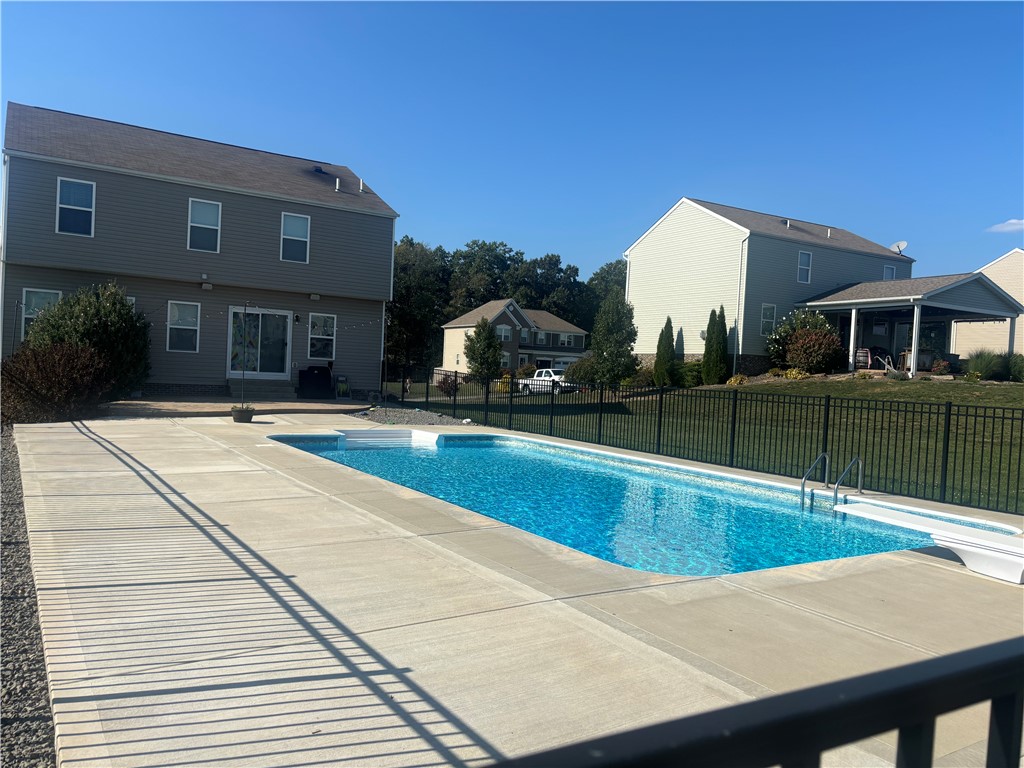 Buffalo Twp - But, Pennsylvania 16055, United States, 4 Bedrooms Bedrooms, ,3 BathroomsBathrooms,Residential,Contingent,3067