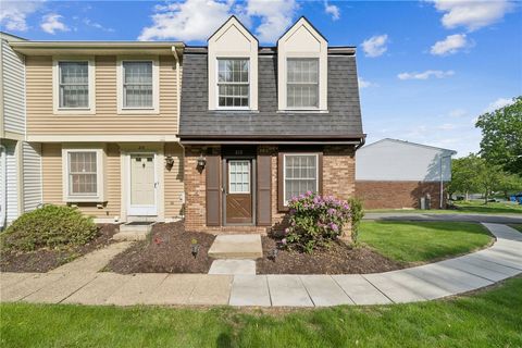 Townhouse For Sale - 212 Shadowlawn Cir Cir<br/> Whitehall, PA 15236