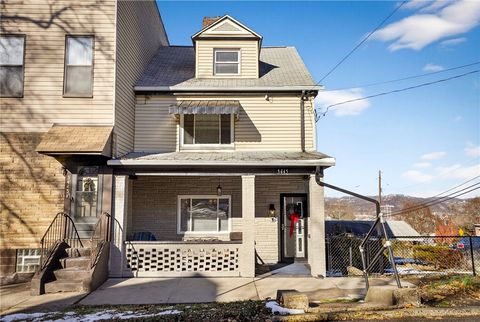 Photo of 3445 Bethoven St, Pittsburgh, PA 15219 (MLS # 1734969)