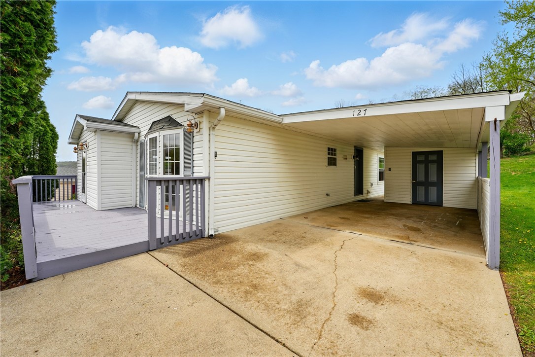 127 Rock Lake Dr