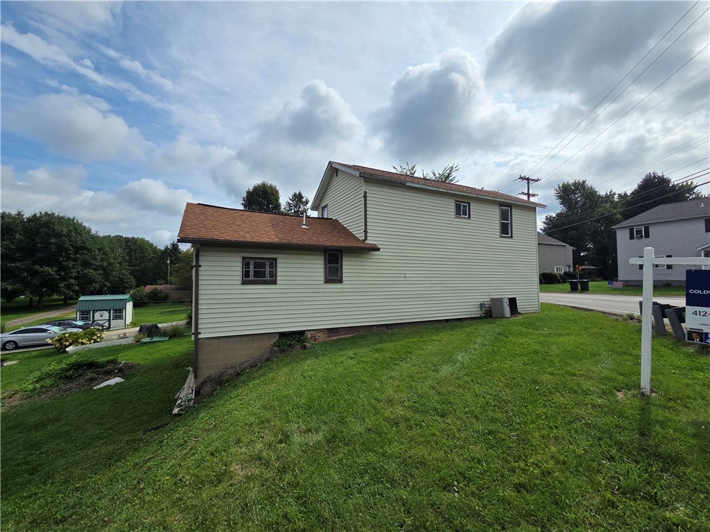417 Bairdford Rd