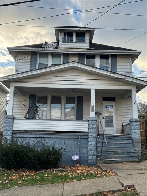 Photo of 444 Isabella Ave, Charleroi, PA 15022 (MLS # 1731662)