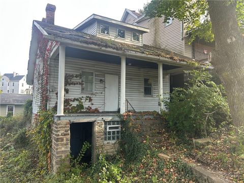 Photo of 203 Wood St, Belle Vernon, PA 15012 (MLS # 1727119)