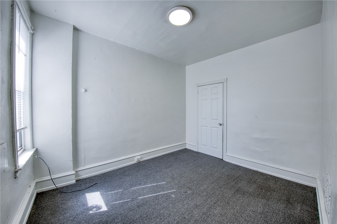 Oakland, Pennsylvania 15213, United States, 4 Bedrooms Bedrooms, ,2 BathroomsBathrooms,Residential,Active,201264