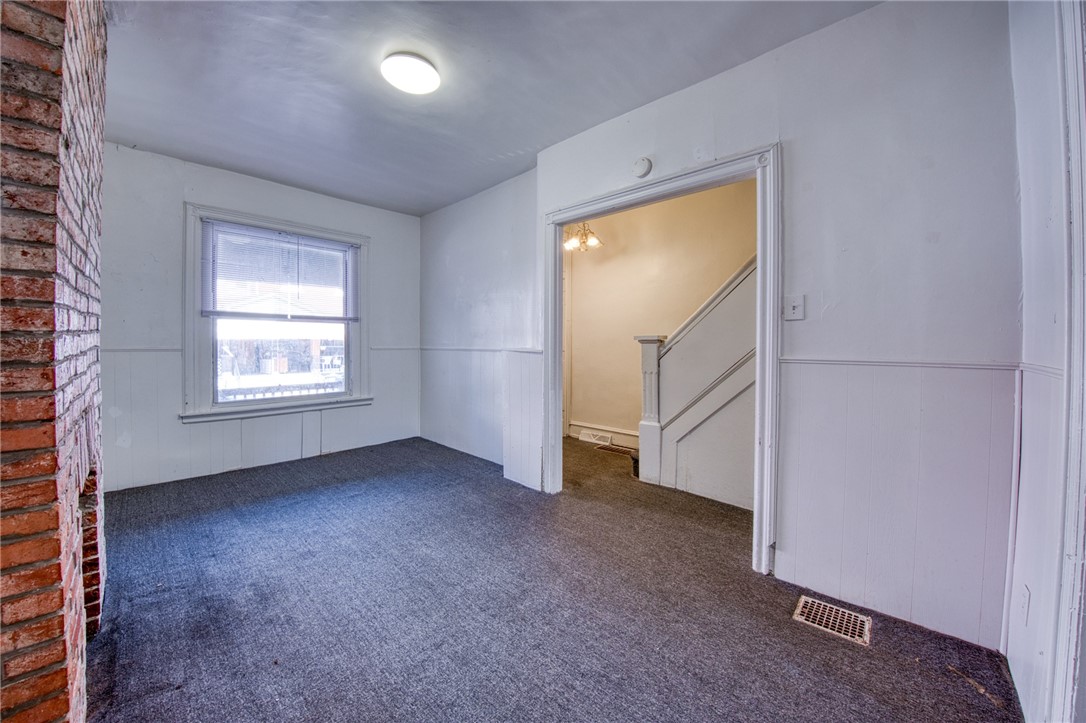 Oakland, Pennsylvania 15213, United States, 4 Bedrooms Bedrooms, ,2 BathroomsBathrooms,Residential,Active,201264