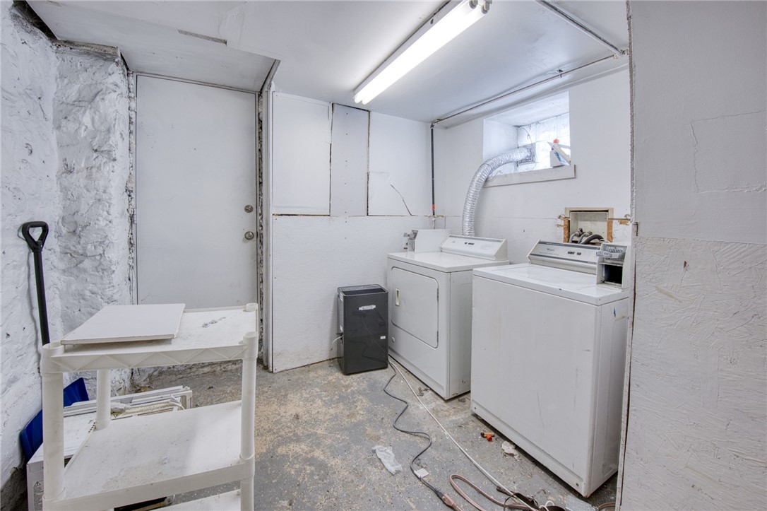 Oakland, Pennsylvania 15213, United States, 4 Bedrooms Bedrooms, ,2 BathroomsBathrooms,Residential,Active,201264