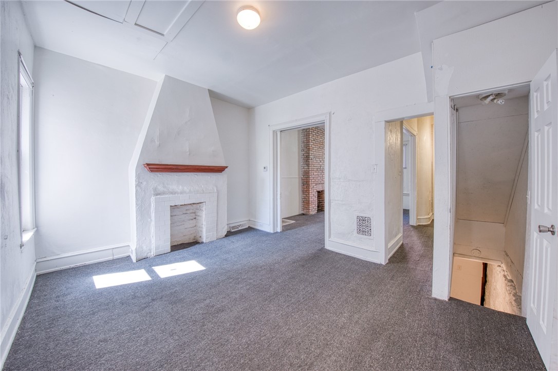 Oakland, Pennsylvania 15213, United States, 4 Bedrooms Bedrooms, ,2 BathroomsBathrooms,Residential,Active,201264