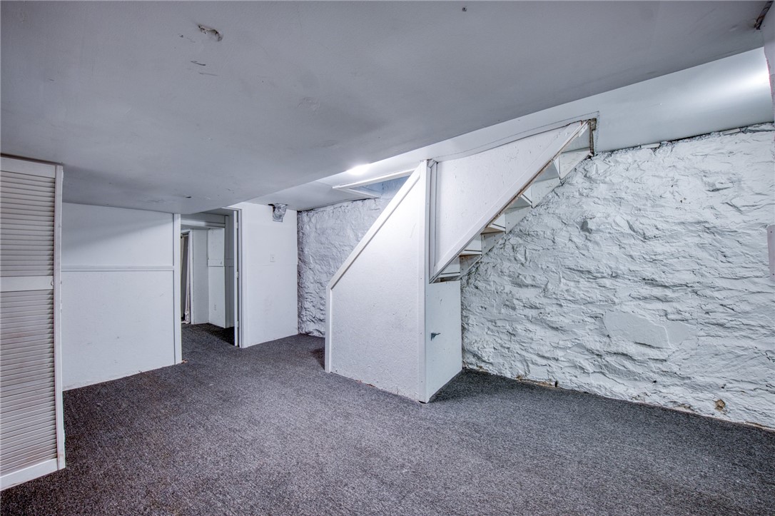 Oakland, Pennsylvania 15213, United States, 4 Bedrooms Bedrooms, ,2 BathroomsBathrooms,Residential,Active,201264