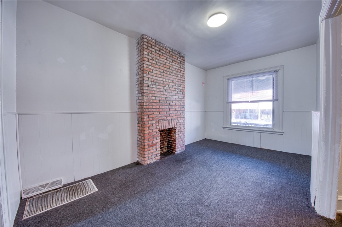 Oakland, Pennsylvania 15213, United States, 4 Bedrooms Bedrooms, ,2 BathroomsBathrooms,Residential,Active,201264