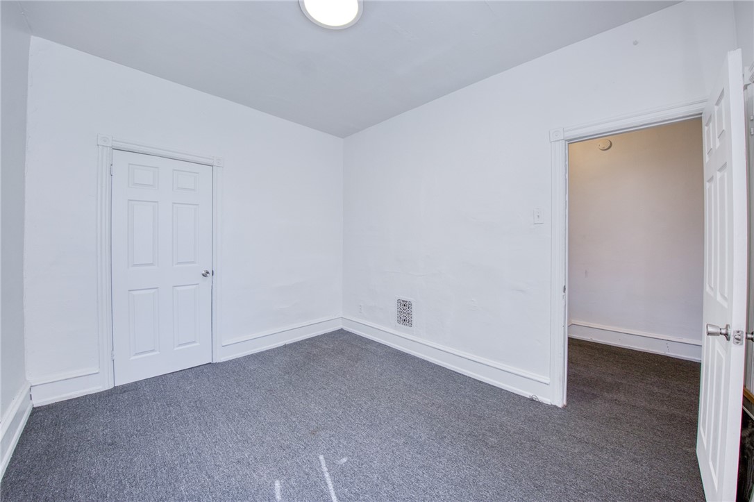 Oakland, Pennsylvania 15213, United States, 4 Bedrooms Bedrooms, ,2 BathroomsBathrooms,Residential,Active,201264