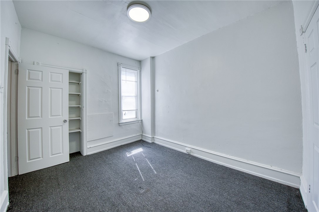 Oakland, Pennsylvania 15213, United States, 4 Bedrooms Bedrooms, ,2 BathroomsBathrooms,Residential,Active,201264