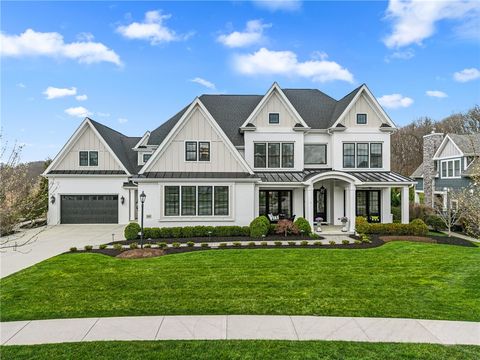 Photo of 205 Timber Ridge Ct, Cranberry Twp, PA 16066 (MLS # 1748818)