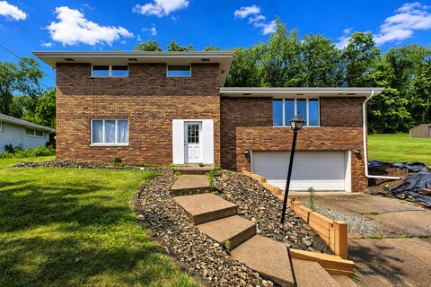 Photo of 177 S Thompson Ln, Irwin, PA 15642 (MLS # 1762639)