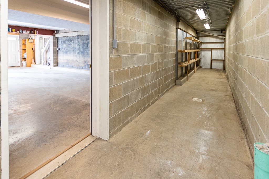 Coolspring Twp, Pennsylvania 16137, United States, 5 Bedrooms Bedrooms, ,3 BathroomsBathrooms,Residential,Active,39274