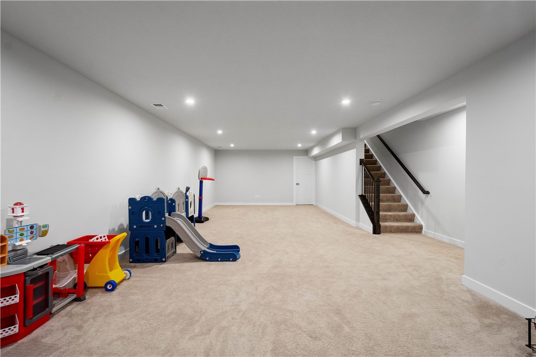 South Fayette, Pennsylvania 15057, United States, 4 Bedrooms Bedrooms, ,4 BathroomsBathrooms,Residential,Active,97102