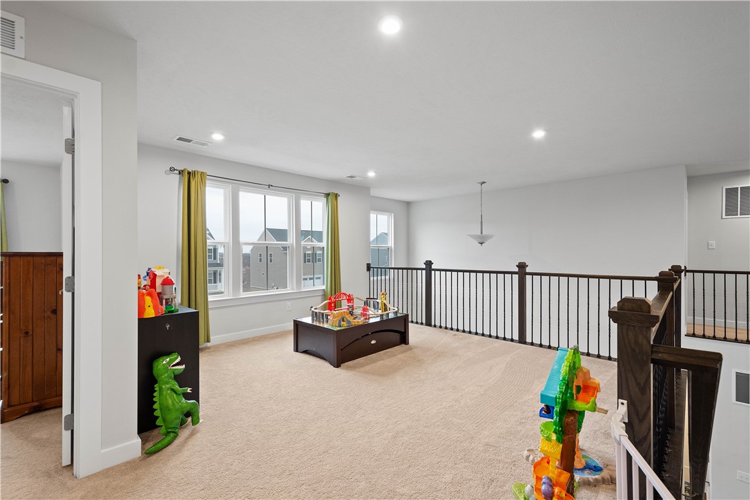 South Fayette, Pennsylvania 15057, United States, 4 Bedrooms Bedrooms, ,4 BathroomsBathrooms,Residential,Active,97102