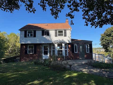 823 W Newton Rd Hempfield Twp PA 15601