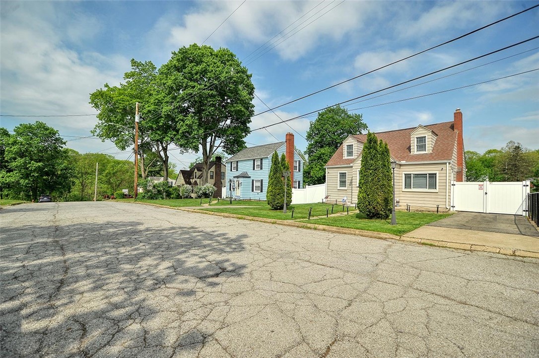 1818 Filmore St St, Aliquippa, Pennsylvania image 2