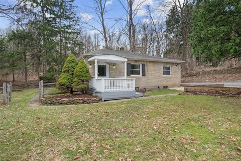 Photo of 600 Camp Meeting Rd, Sewickley, PA 15143 (MLS # 1737932)