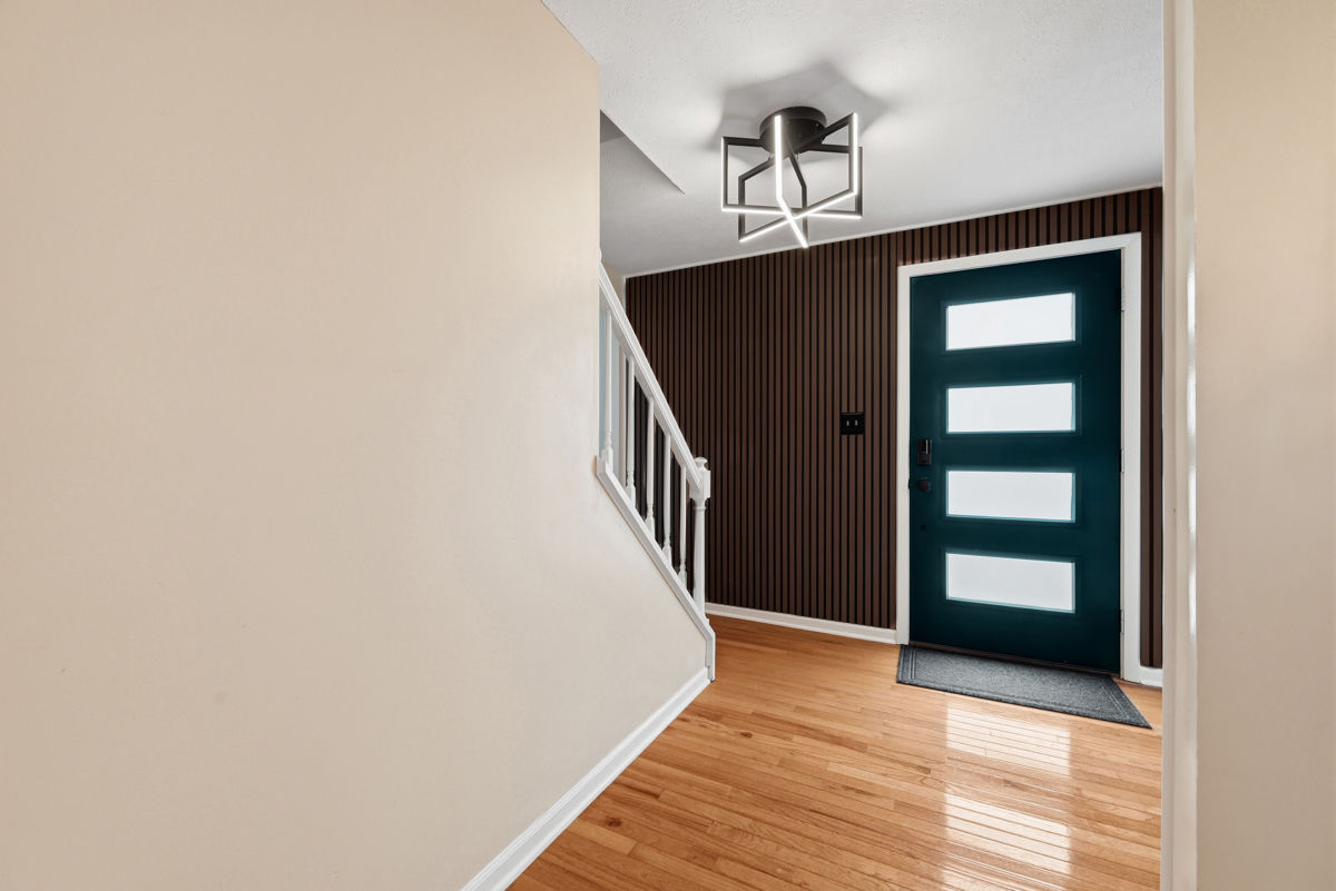 4735 Valleyfield Drive