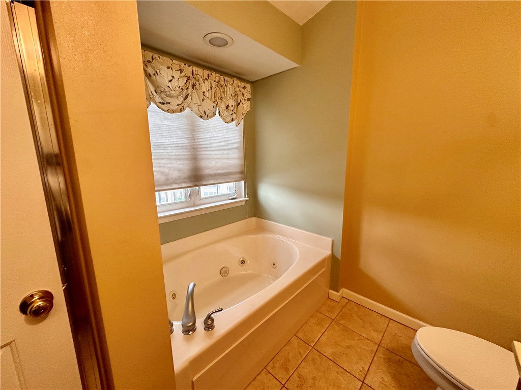143 Blue Grass Circle Cir, Monroeville, Pennsylvania image 12