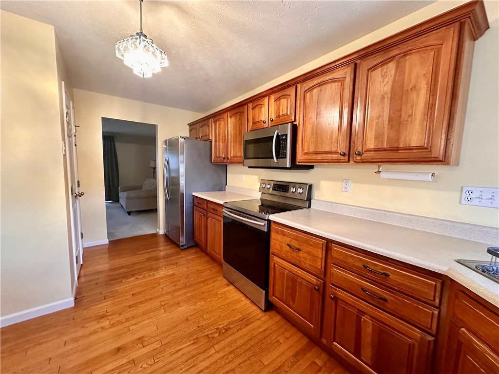 143 Blue Grass Circle Cir, Monroeville, Pennsylvania image 6