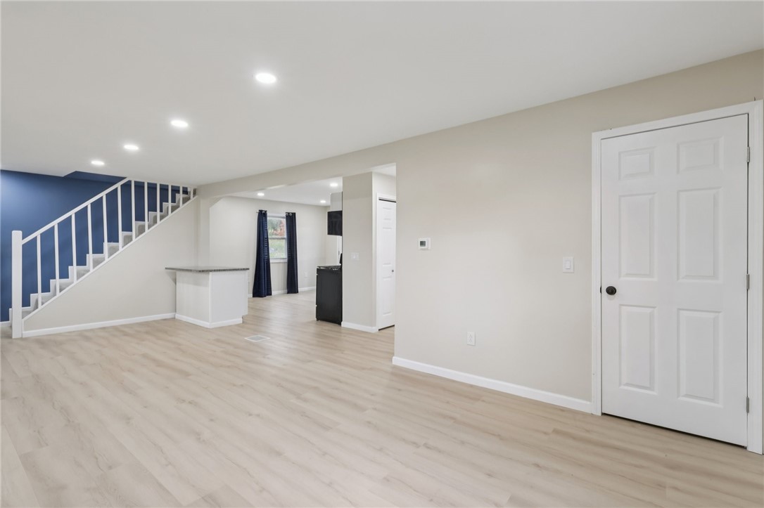 10 Poplar St