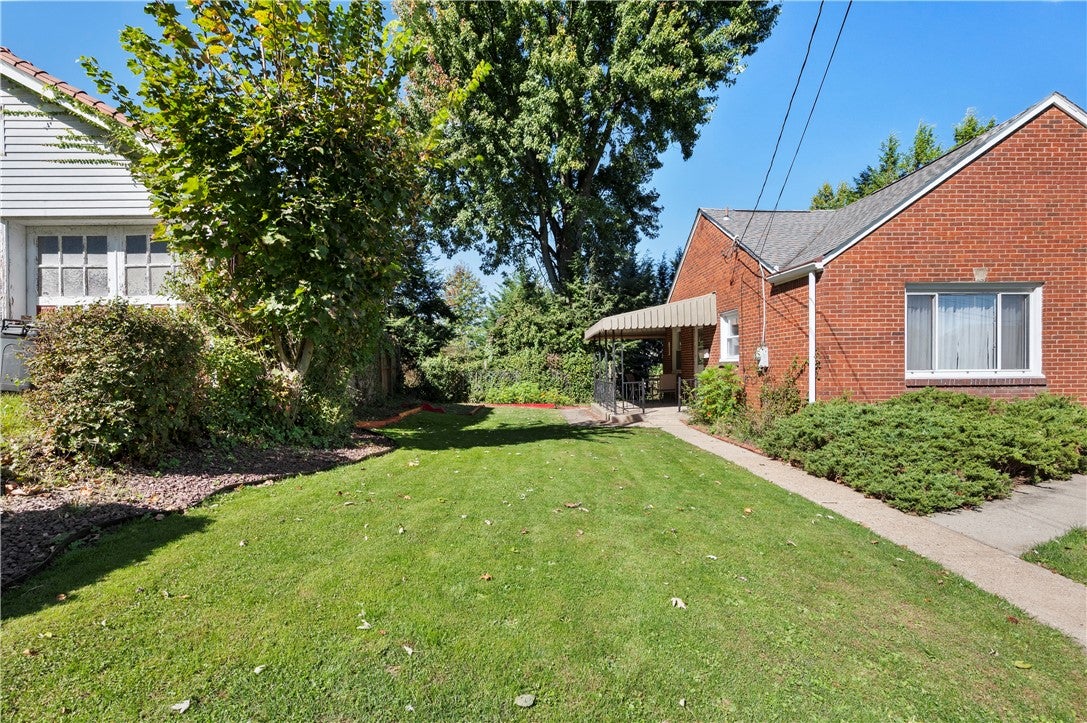 3942 Lawnview Ave
