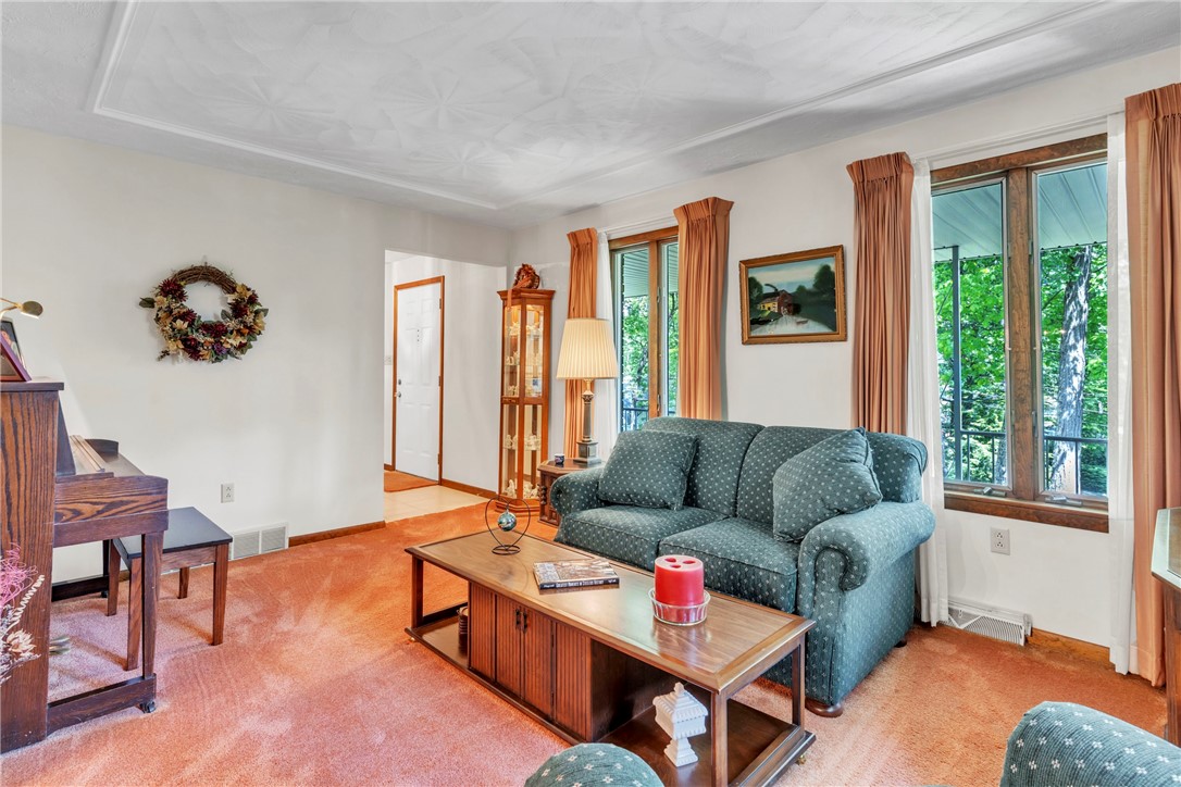 454 Cherokee Dr