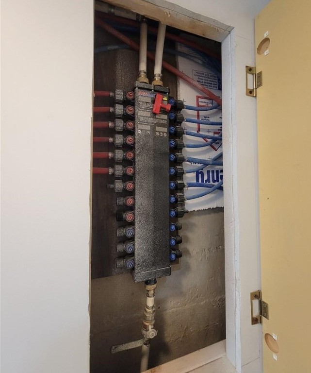 Ambridge, Pennsylvania 15003, United States, 3 Bedrooms Bedrooms, ,2 BathroomsBathrooms,Residential,Active,155565