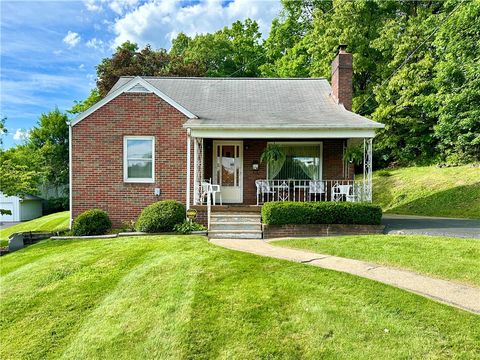 Homes For Sale - 2 W Leasure Ave Ave<br/> New Castle, PA 16105
