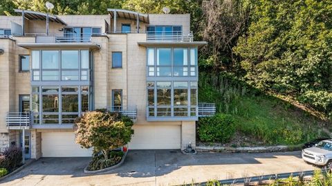 46 Windom Hill Pl Pittsburgh PA 15203