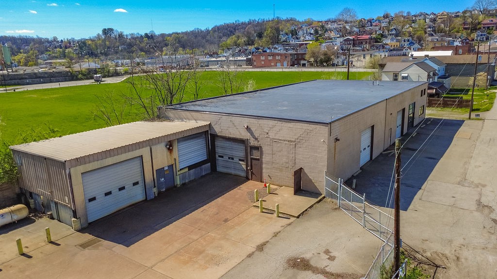Photo 1 of 31 — 10 3rd St., Charleroi Boro, PA 15022