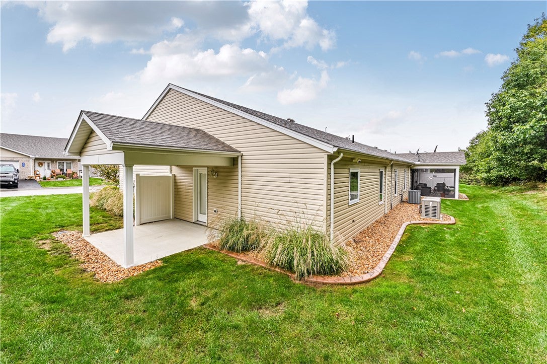 563 Sunview Cir