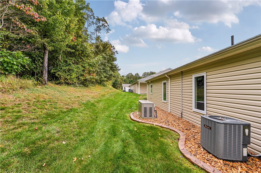 563 Sunview Cir