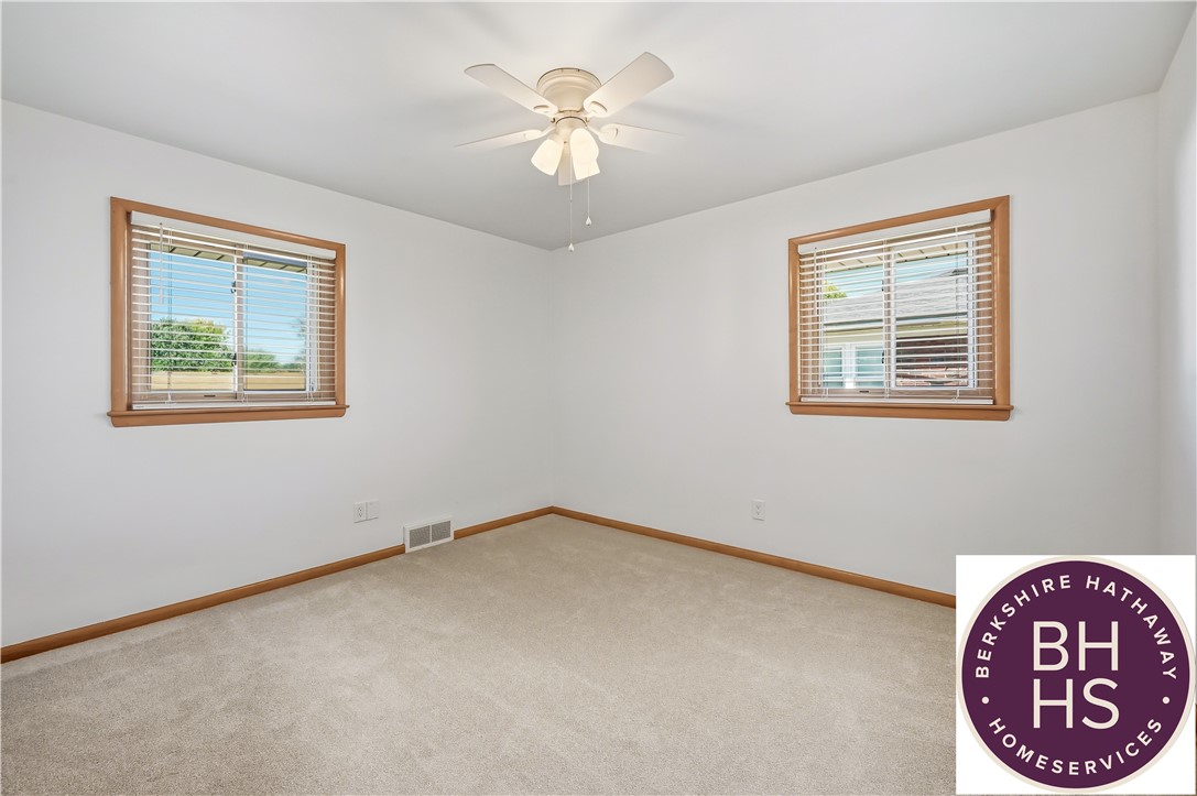 Farrell, Pennsylvania 16121, United States, 3 Bedrooms Bedrooms, ,2 BathroomsBathrooms,Residential,Active,224391