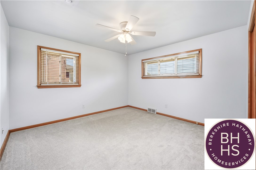 Farrell, Pennsylvania 16121, United States, 3 Bedrooms Bedrooms, ,2 BathroomsBathrooms,Residential,Active,224391