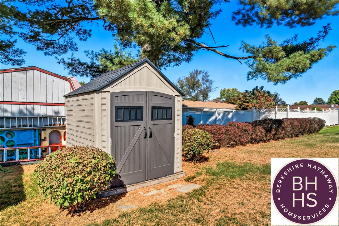 Farrell, Pennsylvania 16121, United States, 3 Bedrooms Bedrooms, ,2 BathroomsBathrooms,Residential,Active,224391